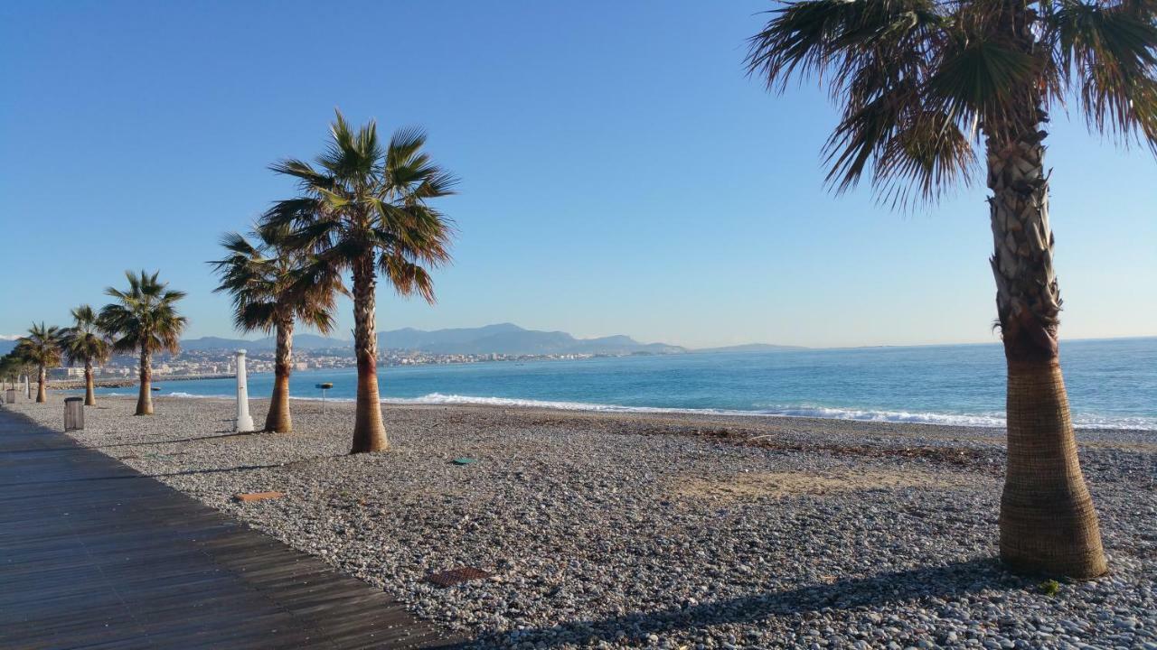 Residence Cap Azur Maison N° 106 Villeneuve-Loubet Exterior photo